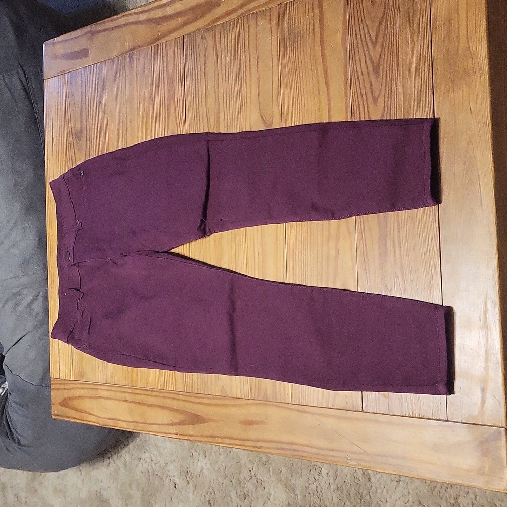 Maroon skinny pants/ jeggings